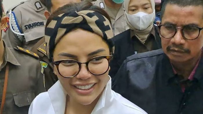 Nikita Mirzani Ngaku Rekeningnya Bermasalah, Publik Heboh